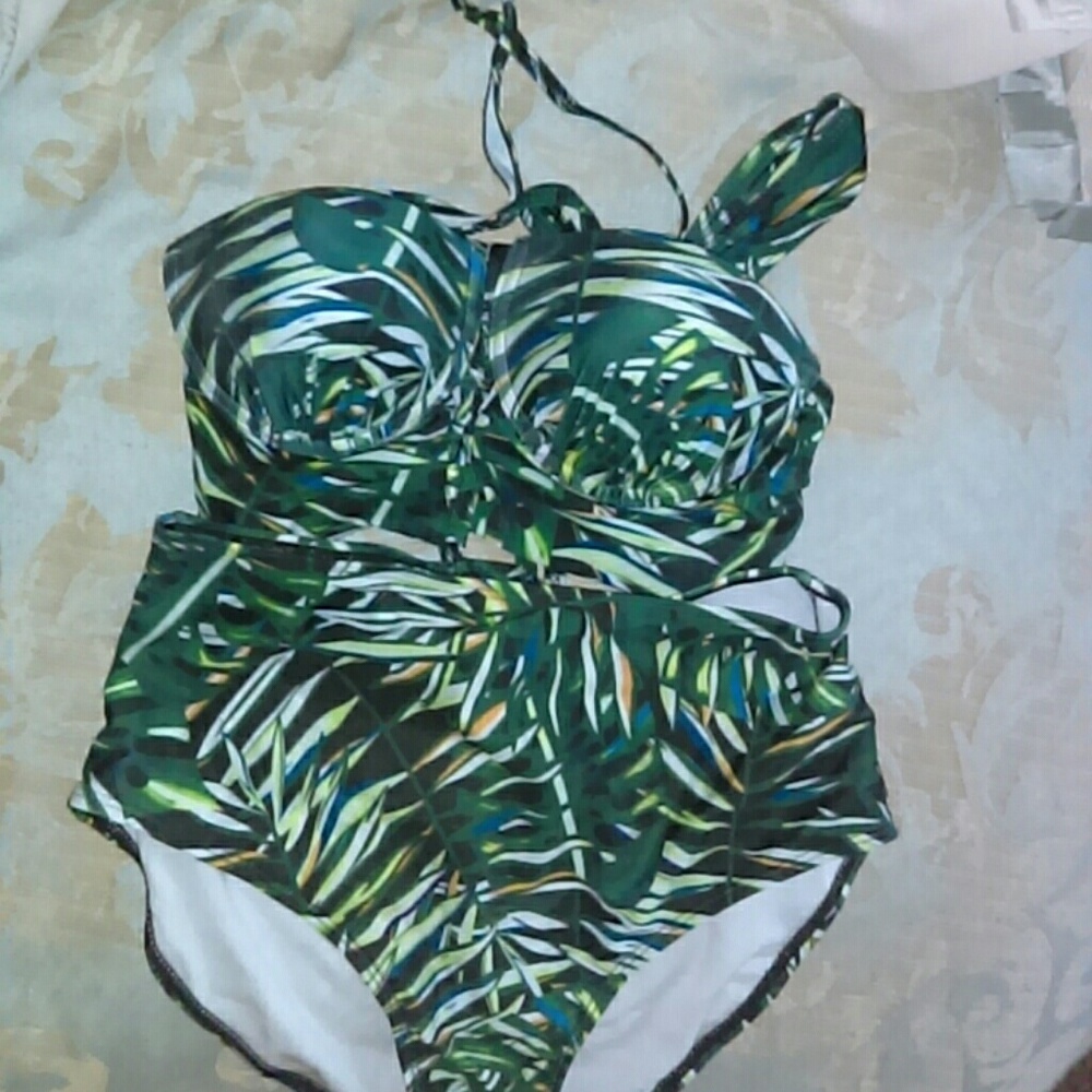๐๐HP 6/28/18๐๐Underwire Palm Bikini PRICE FIRM - Picture 3 of 7